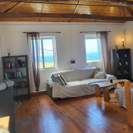 Casa Anjos Holiday home Cedros